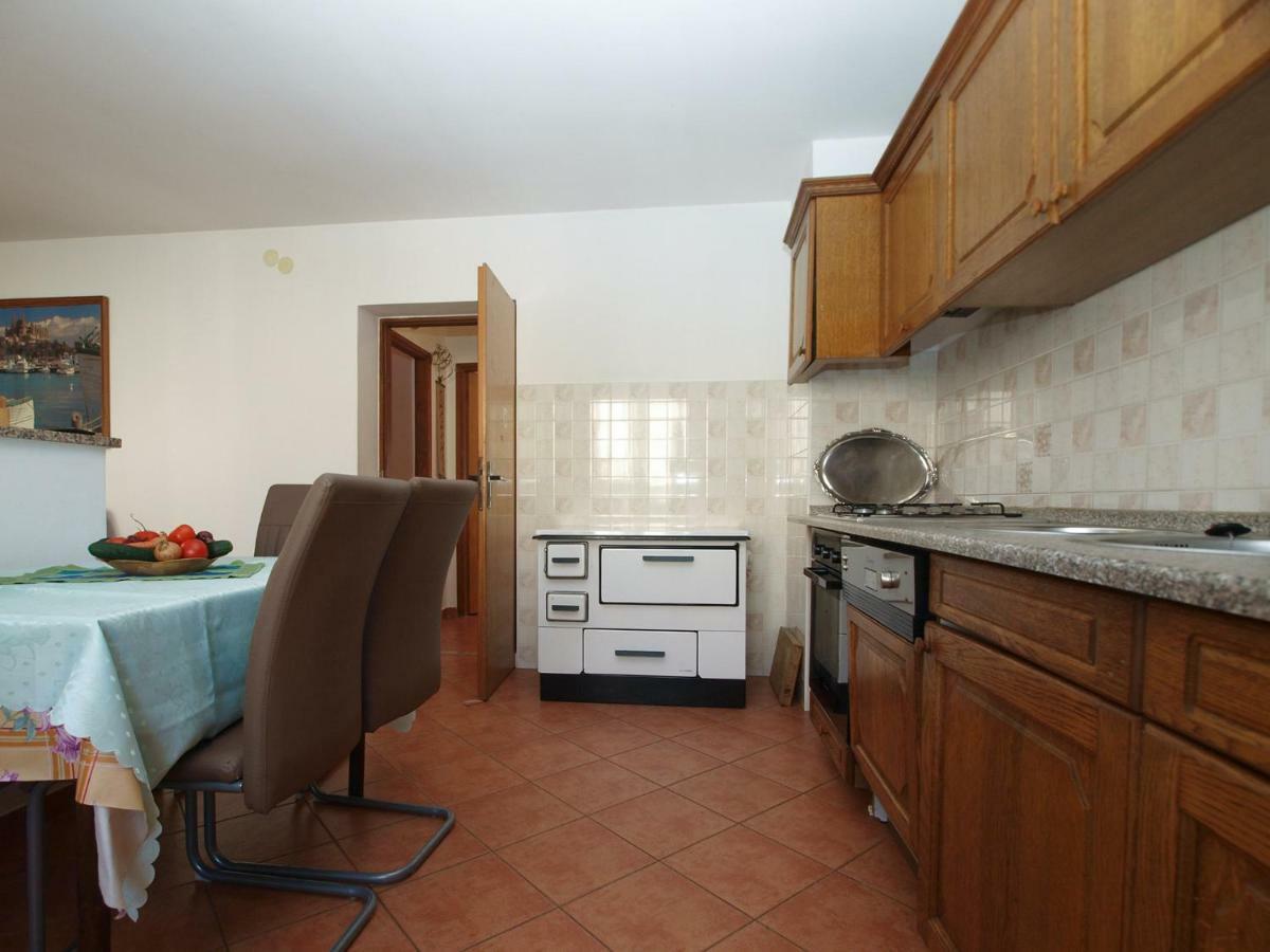 Apartments Mirko 647 Pula Luaran gambar